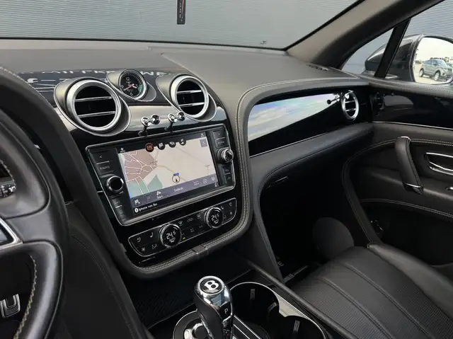 Bentley Bentayga Diesel V8*Night-Vision*7Sitzer*Luft*Garantie*22'' Ansicht 20