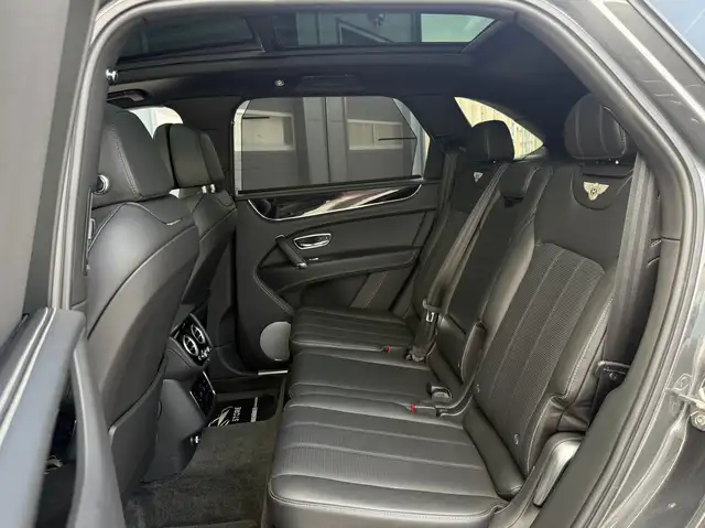 Bentley Bentayga Diesel V8*Night-Vision*7Sitzer*Luft*Garantie*22'' Ansicht 13