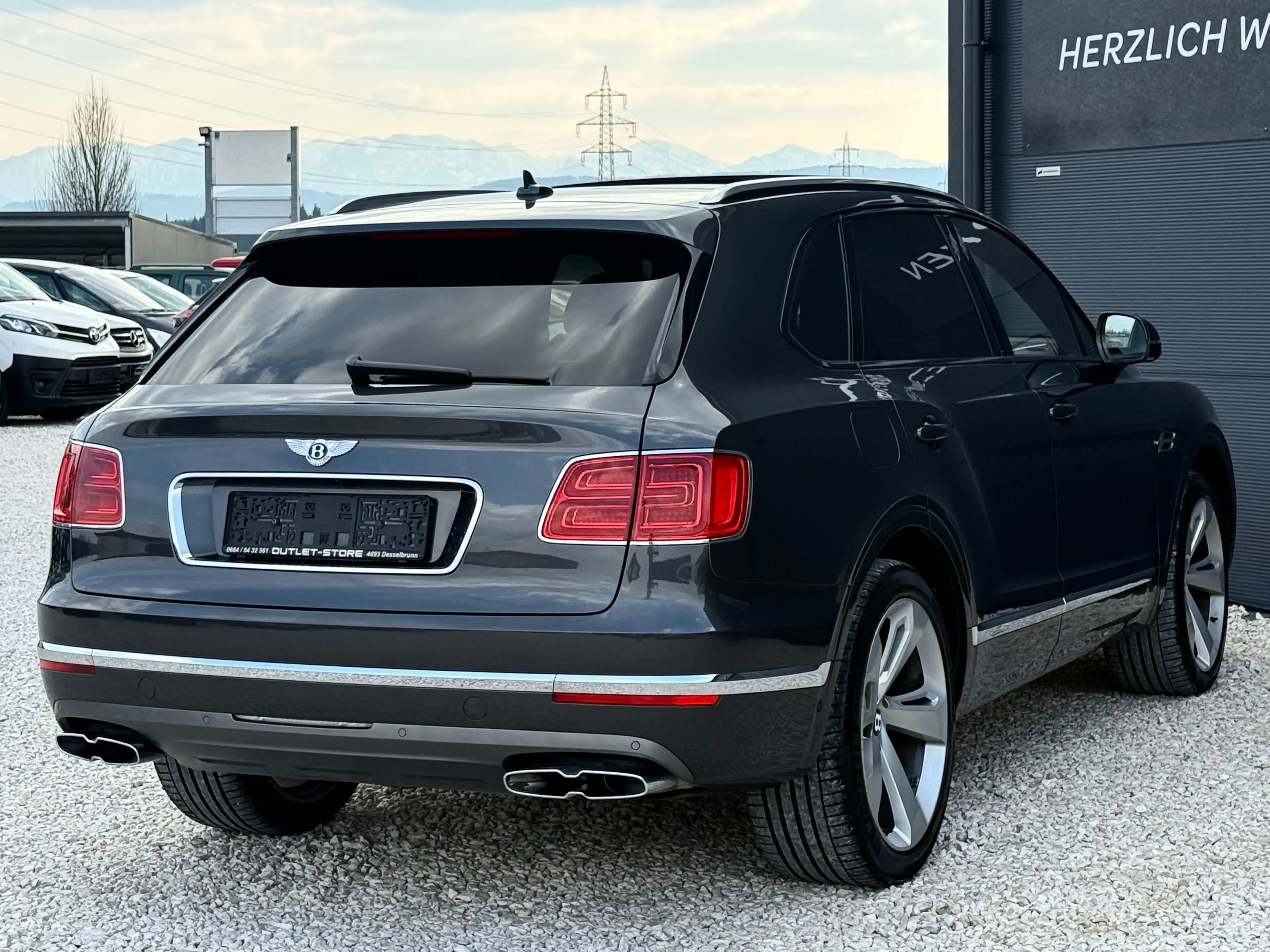 Bentley Bentayga Diesel V8*Night-Vision*7Sitzer*Luft*Garantie*22'' — photo 8