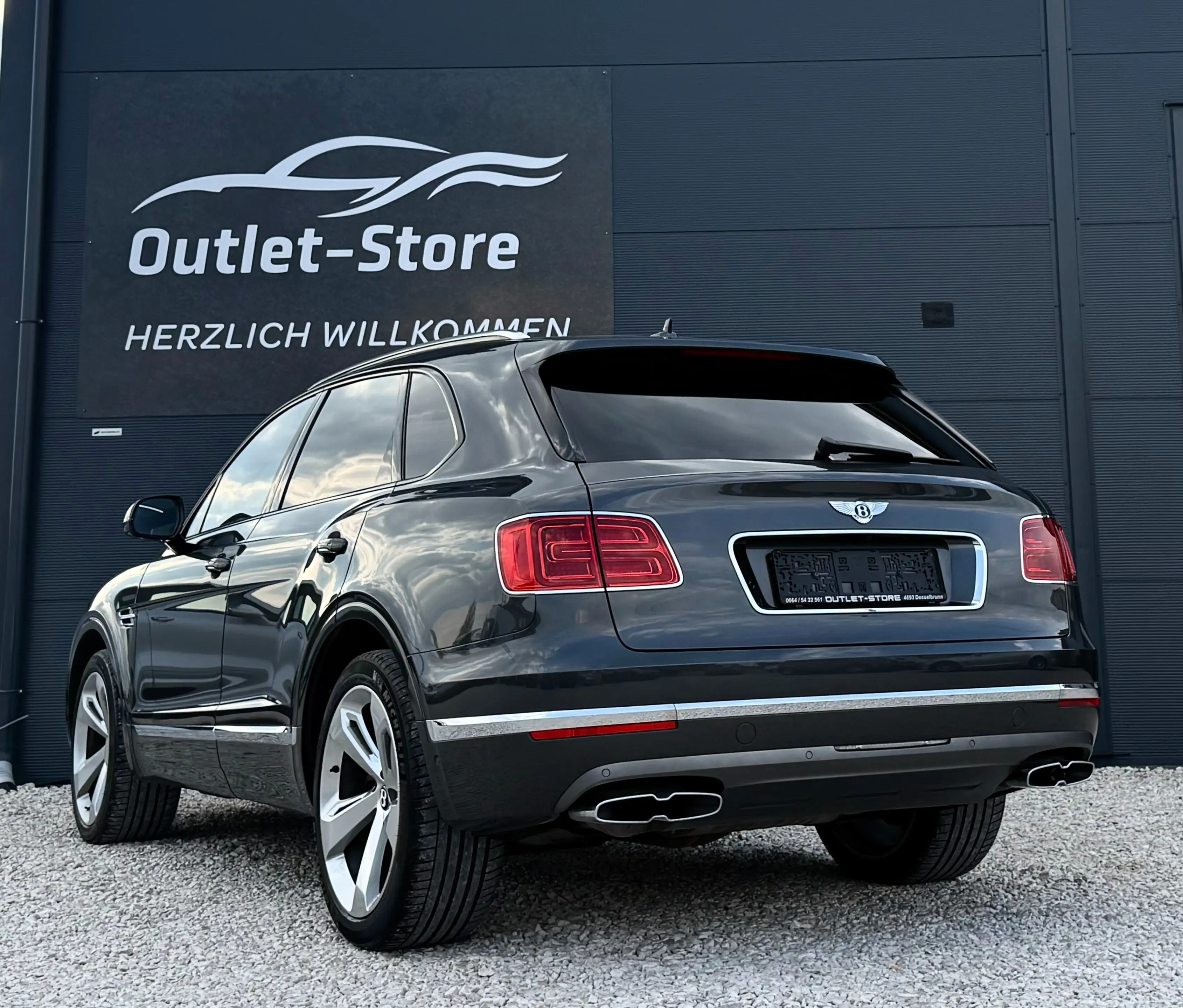 Bentley Bentayga Diesel V8*Night-Vision*7Sitzer*Luft*Garantie*22'' — photo 5