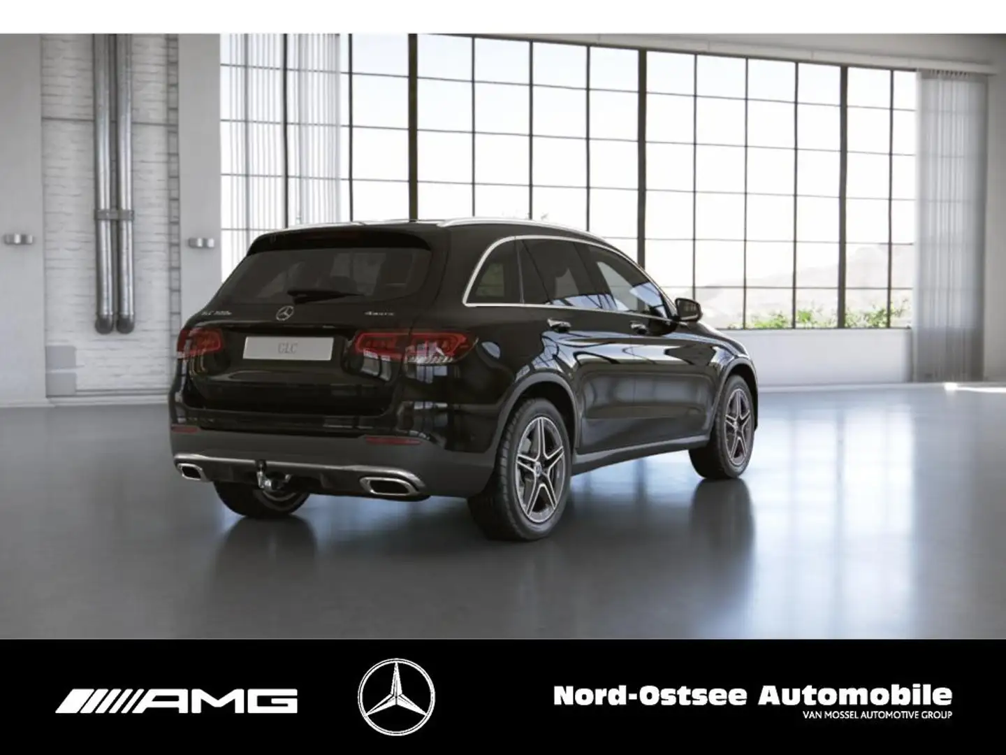 Mercedes-Benz GLC 300 e 4M AMG HUD PANO AHK PARKPAKET LED DAB Negro - 2