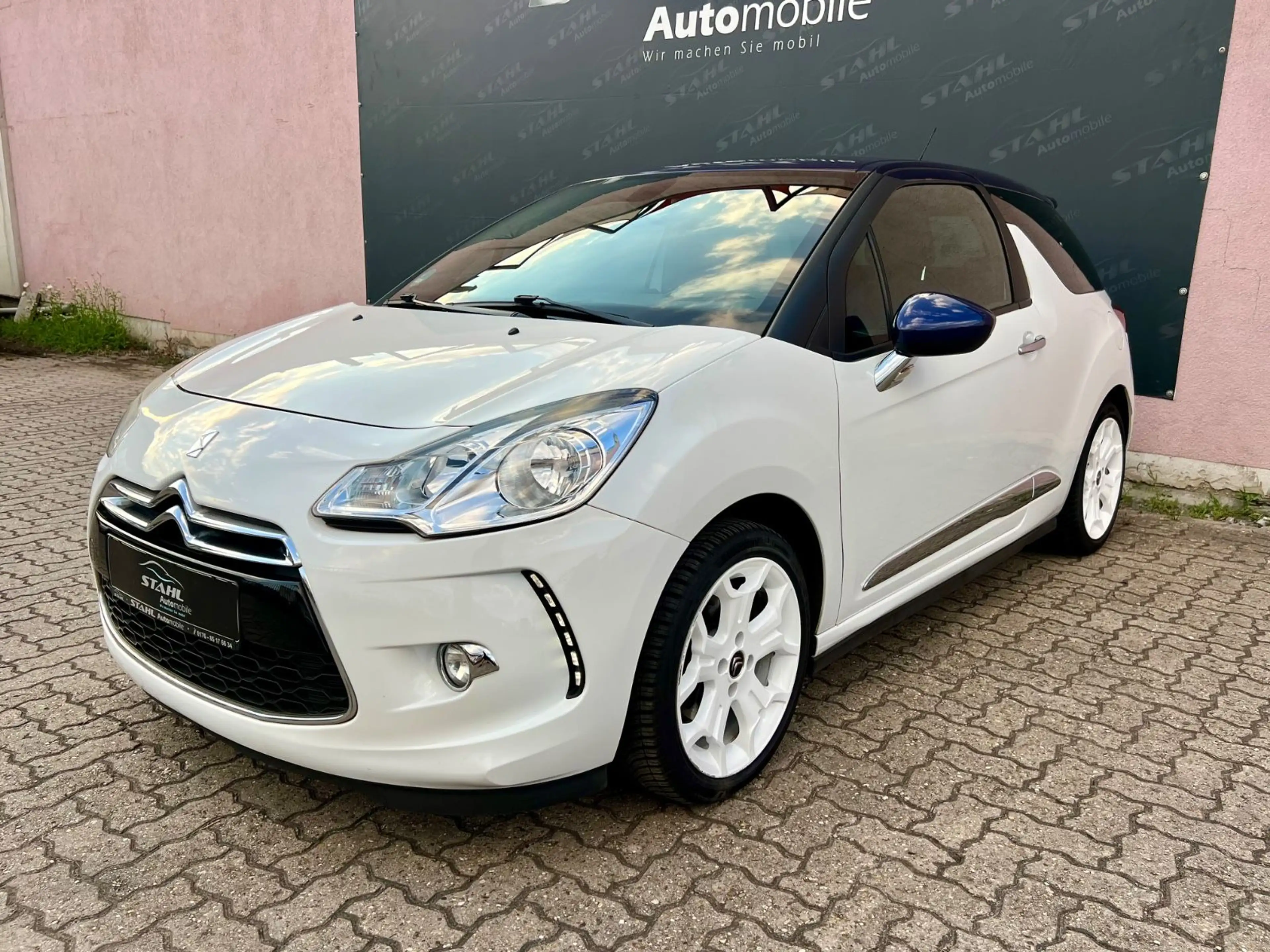 DS Automobiles DS 3 SportChic THP 155*42TKM*LED*NAVI*SHZ*PDC*Top