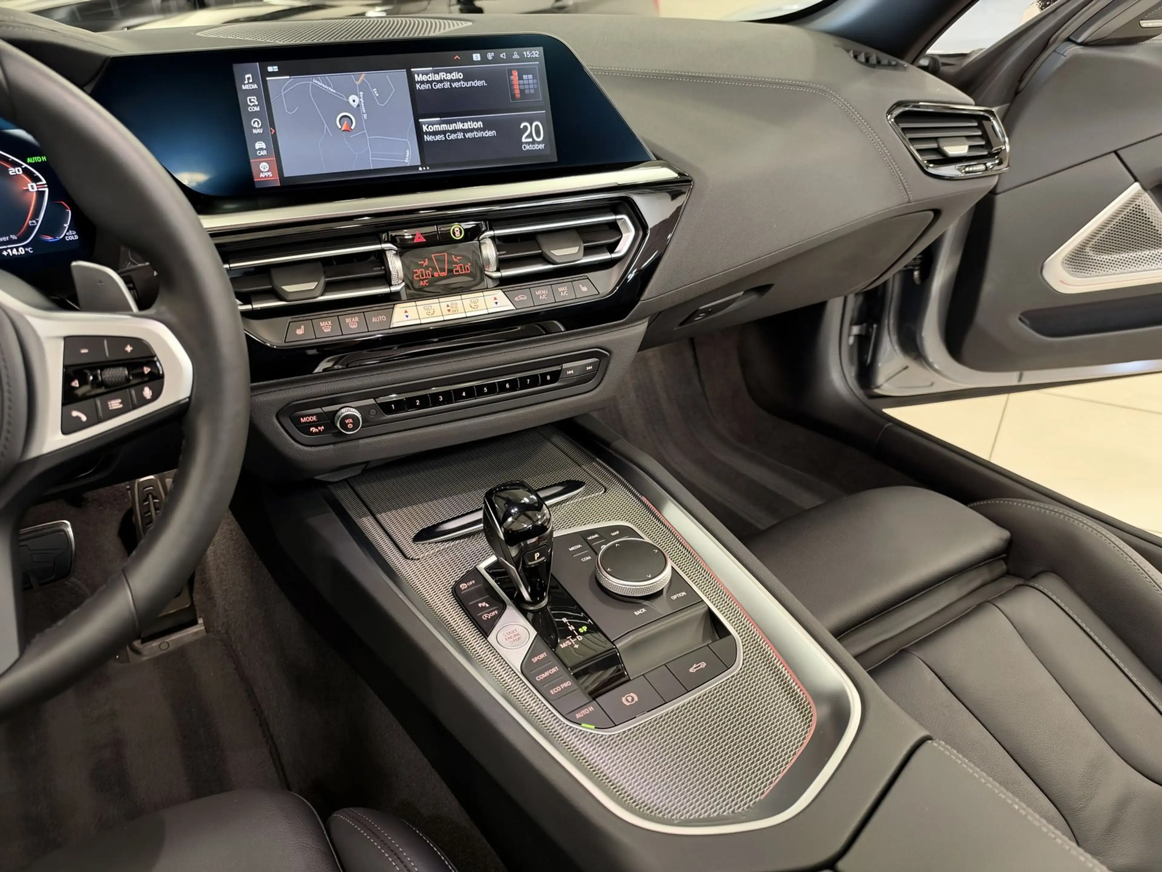 BMW Z4 M i Cabrio *HUD-H&K-LED-Kamera-20"* — photo 13