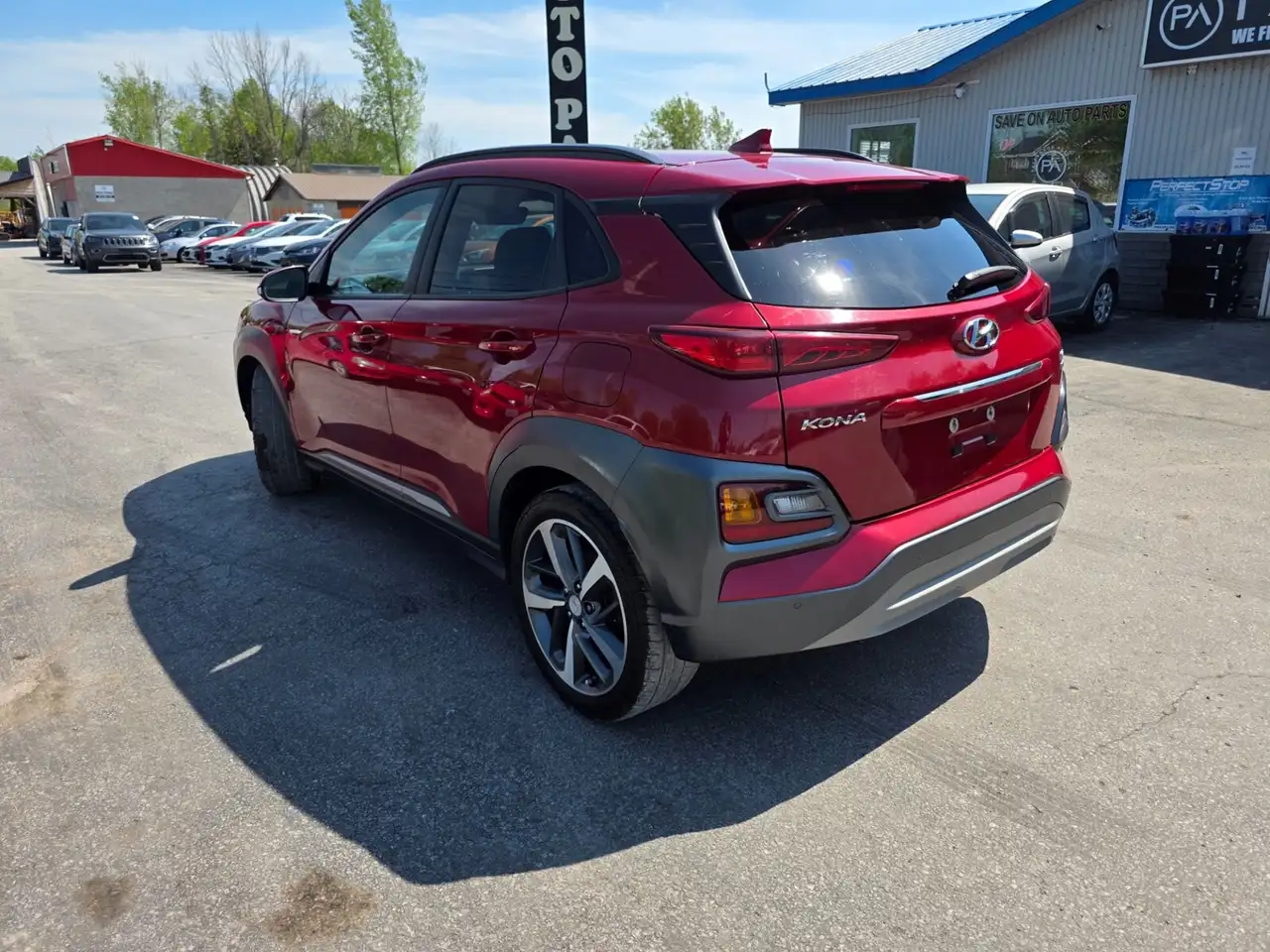 Hyundai KONA photo Hyundai KONA
