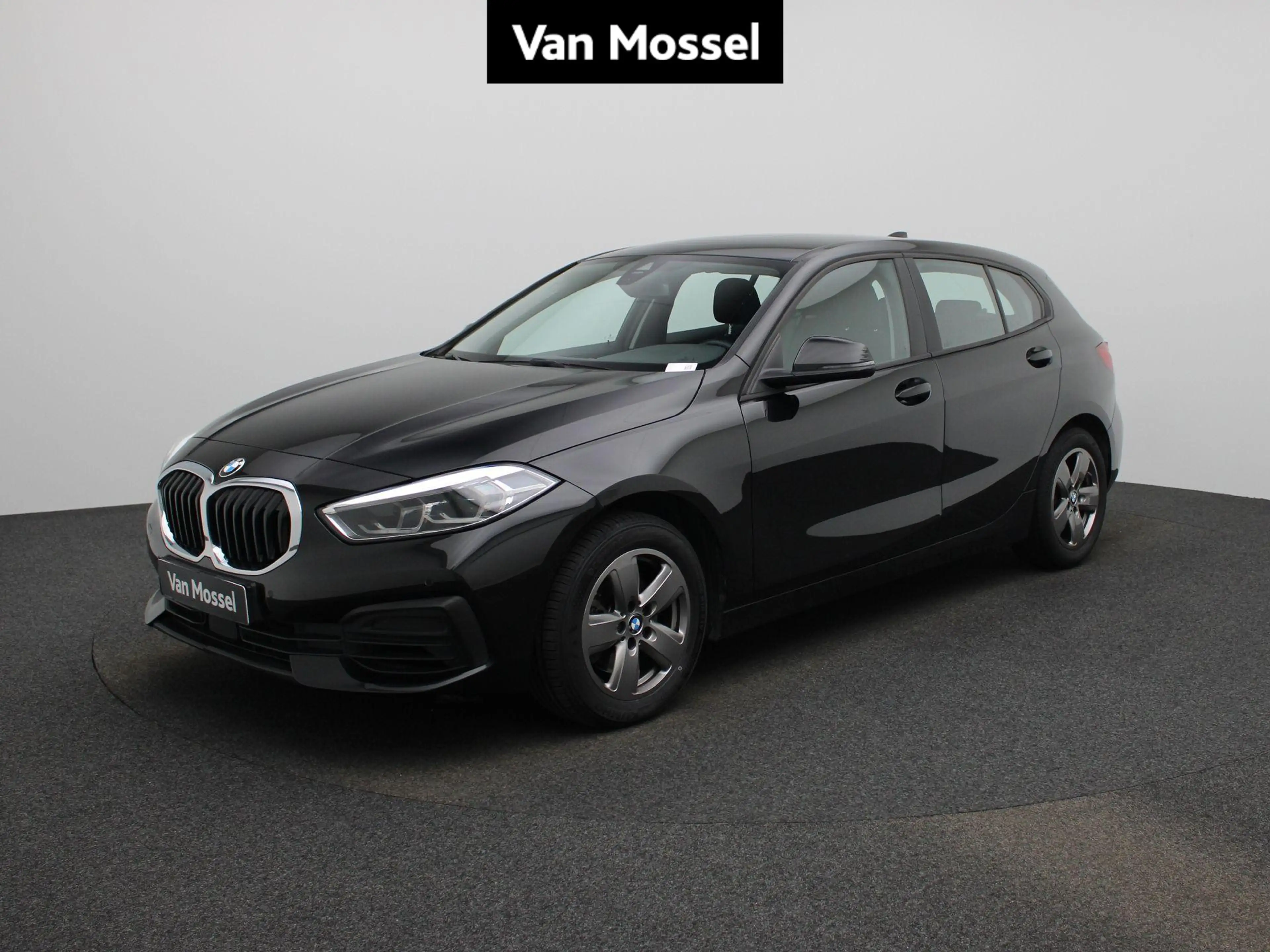 BMW 116 1 Reeks Hatch 116iA (80 kW)