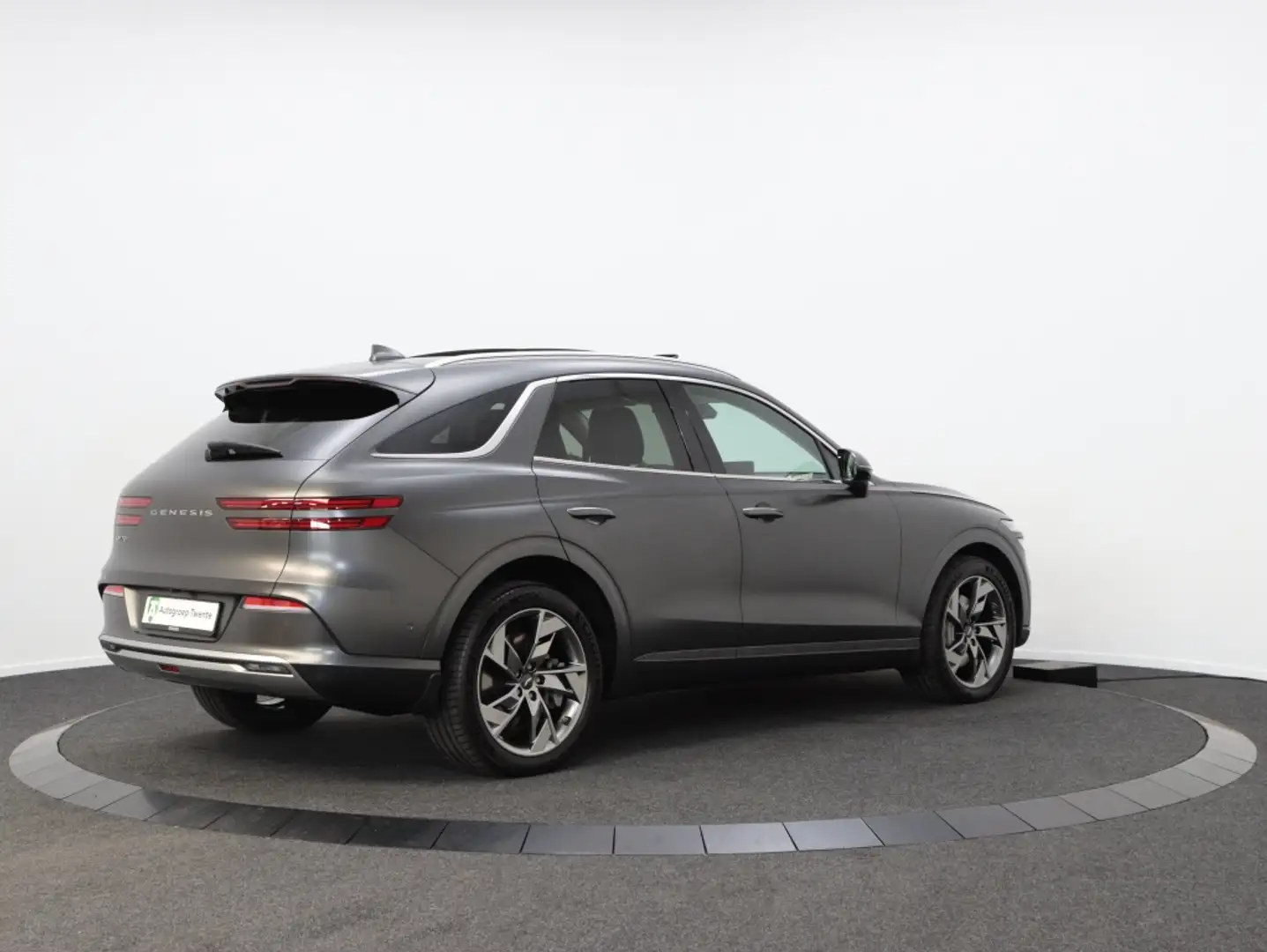 Genesis GV70 E Sport | Lexicon Audio | Nappa Leer | Outdoor Pac Gris - 2
