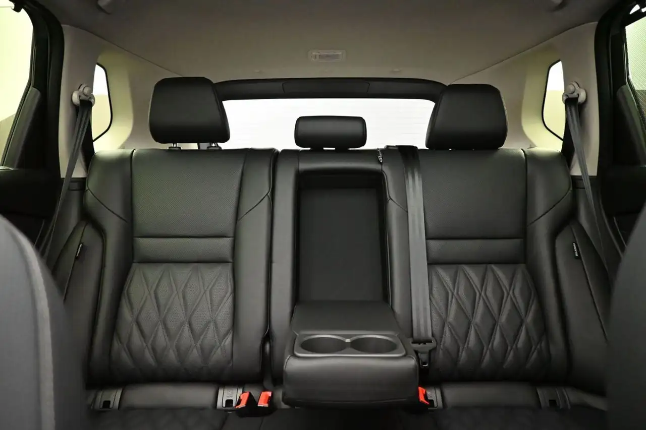 Nissan Rogue fotografie Nissan Rogue