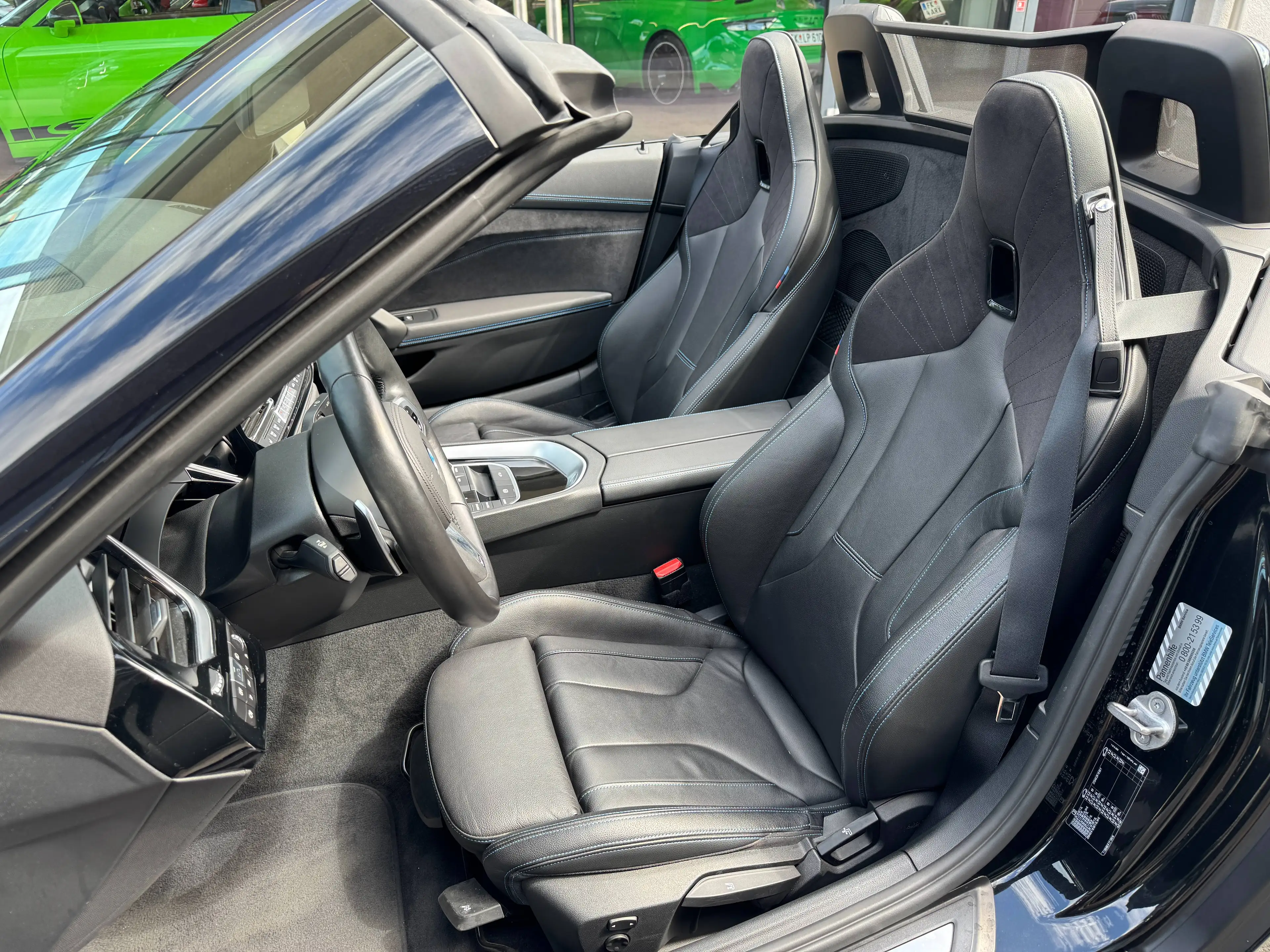 BMW Z4 M sDrive 20 i M Sport — photo 8