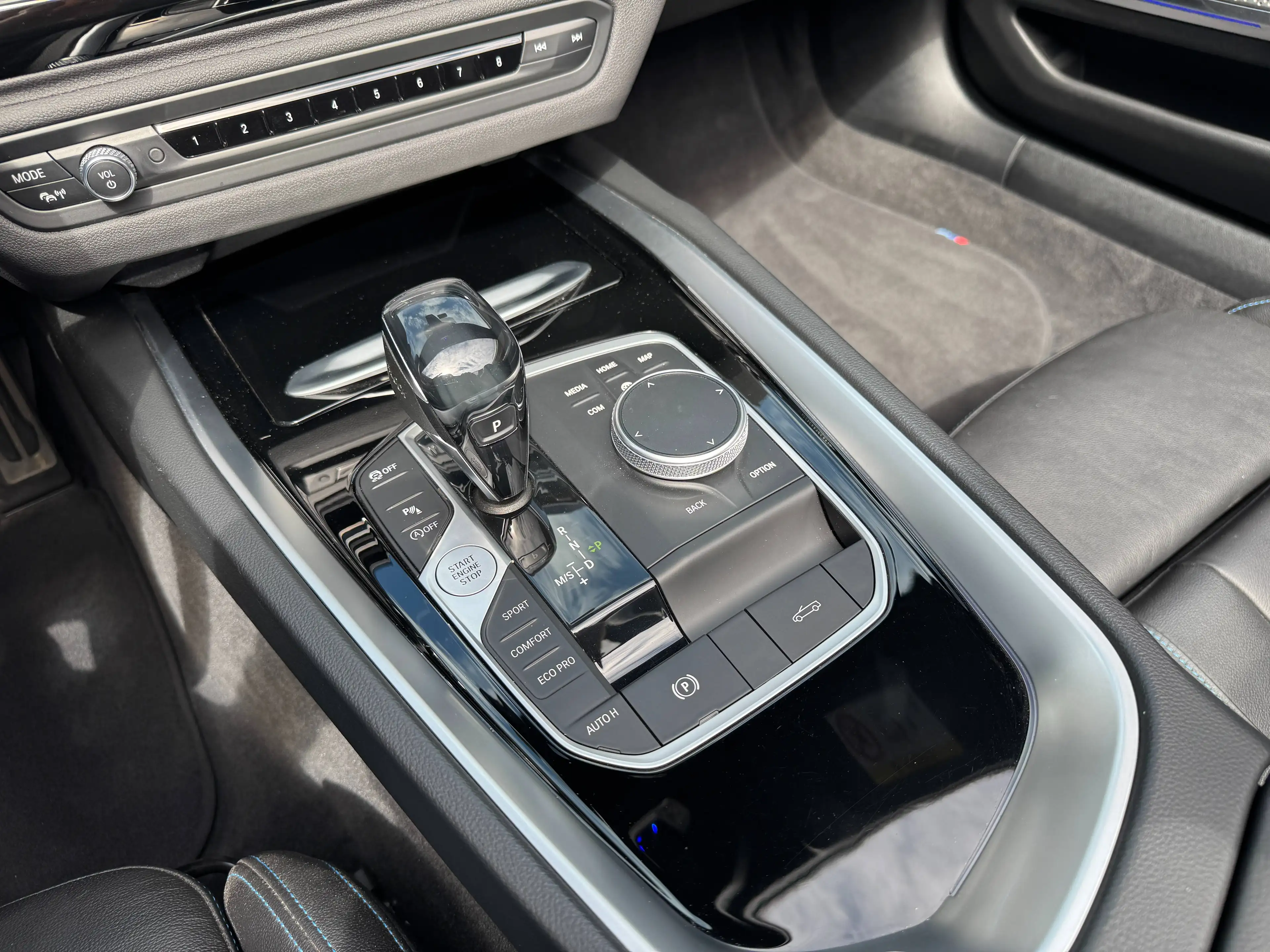 BMW Z4 M sDrive 20 i M Sport — photo 10