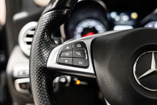 Mercedes-Benz C-Class view 14