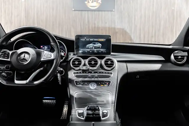 Mercedes-Benz C-Class view 12