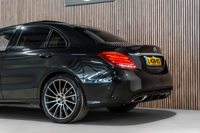 Mercedes-Benz C-Class view 7