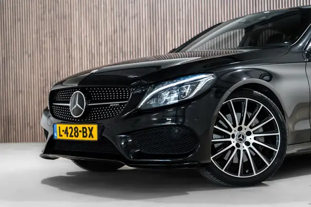 Mercedes-Benz C-Class view 2