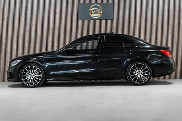 Mercedes-Benz C-Class view 6
