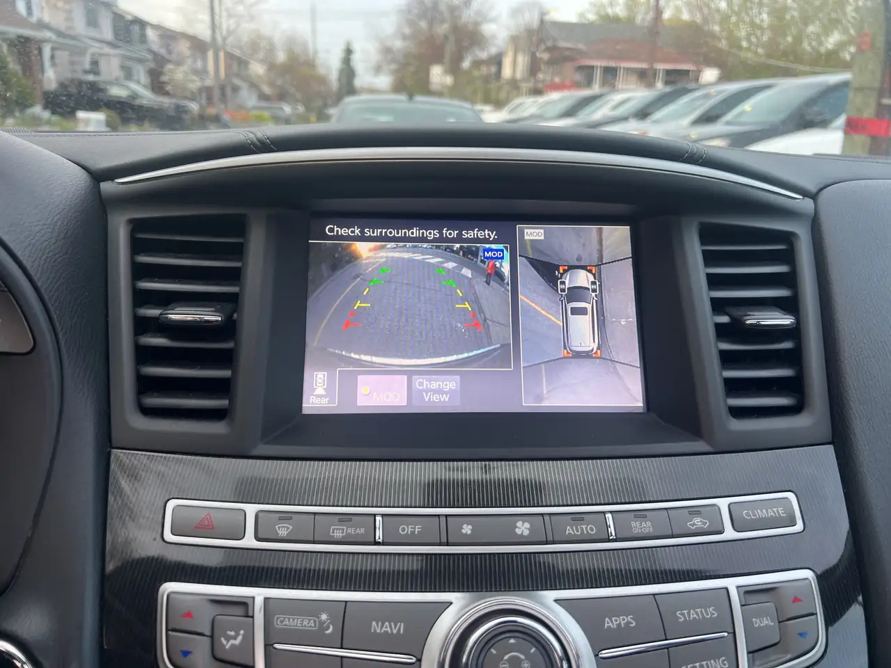 Infiniti QX60 снимка Infiniti QX60