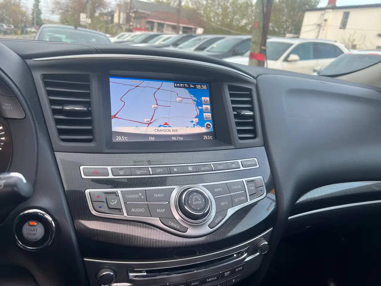 Infiniti QX60 снимка Infiniti QX60