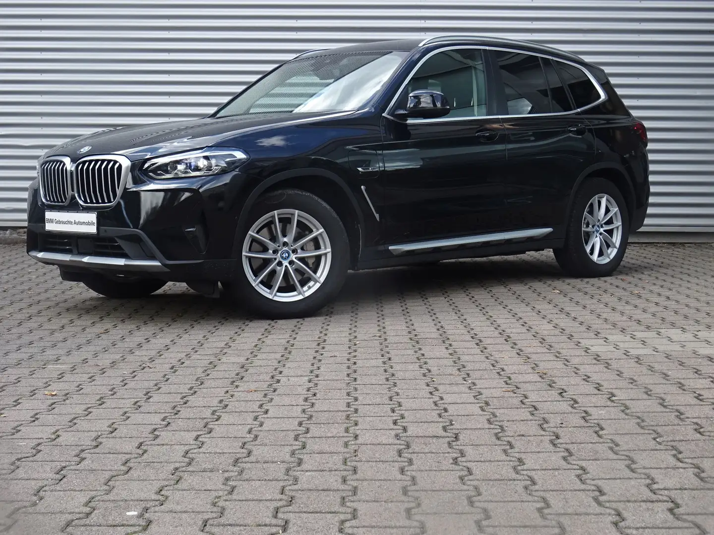 BMW X3 xDrive30e Live Pro HiFi ACC Sportsitze AHK SH Negro - 2