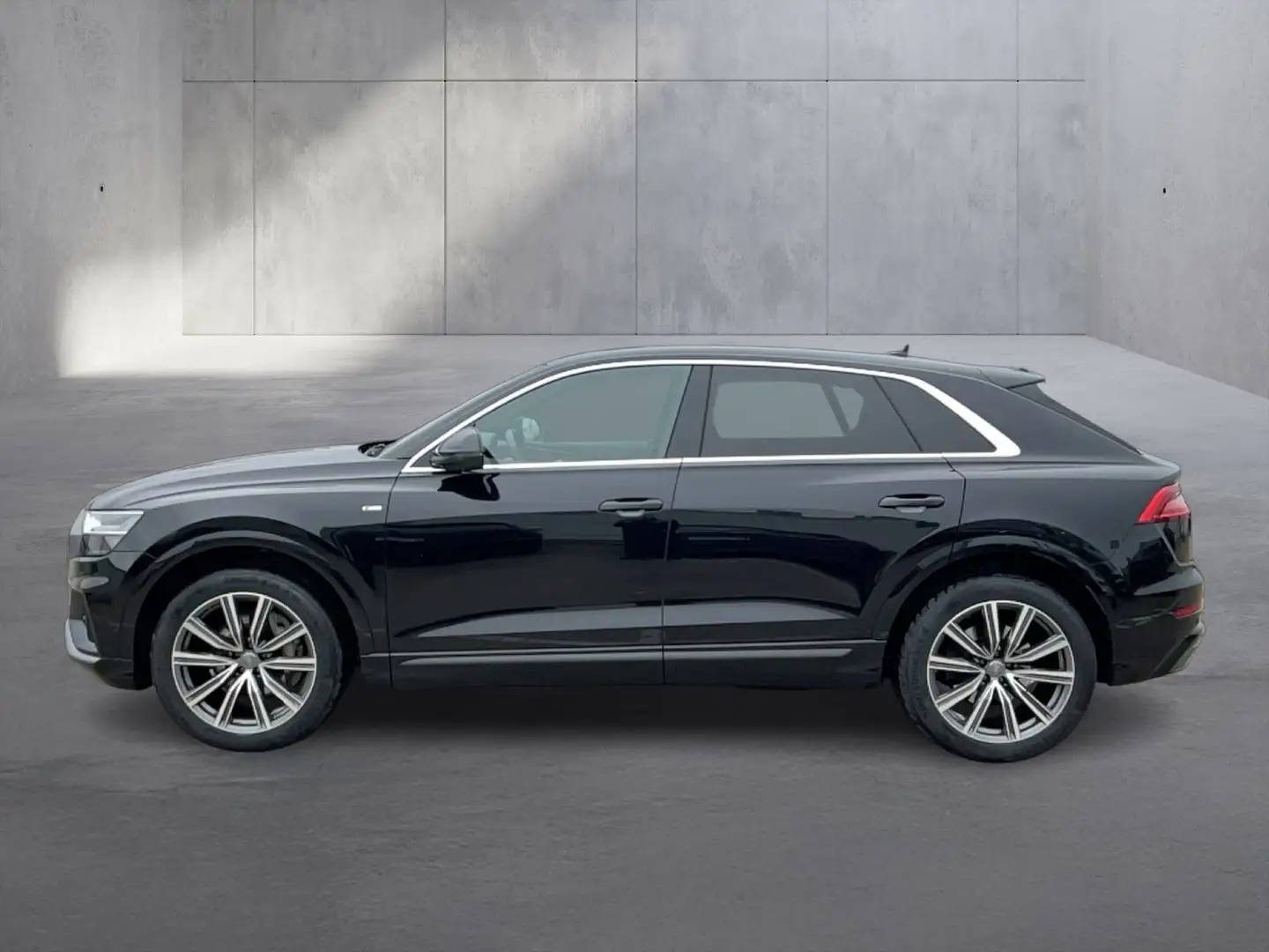 Audi Q8 50 TDI quattro Schwarz - 2