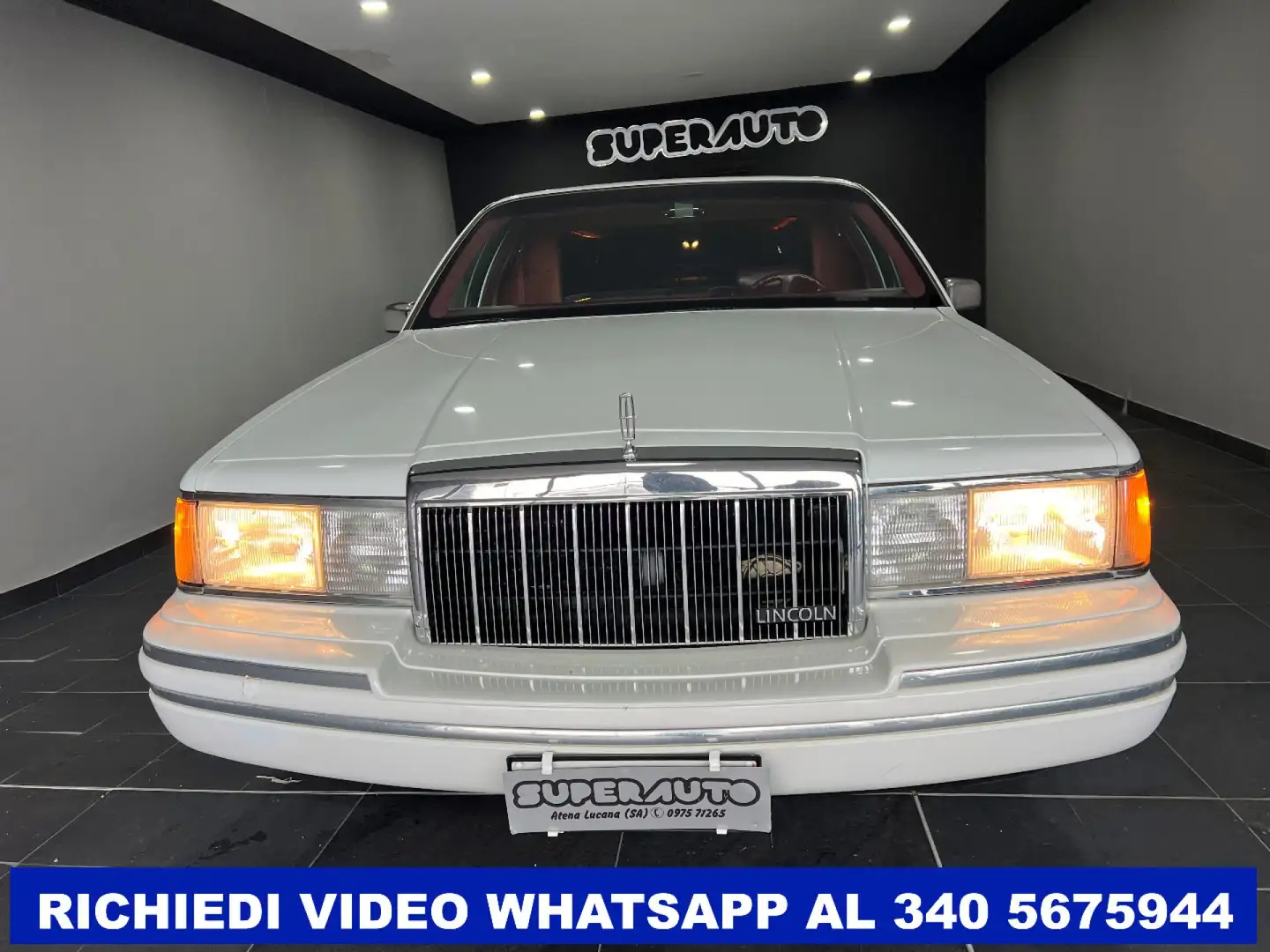 Lincoln Town Car EXECUTIVE 40R Limousine Bianco - 2