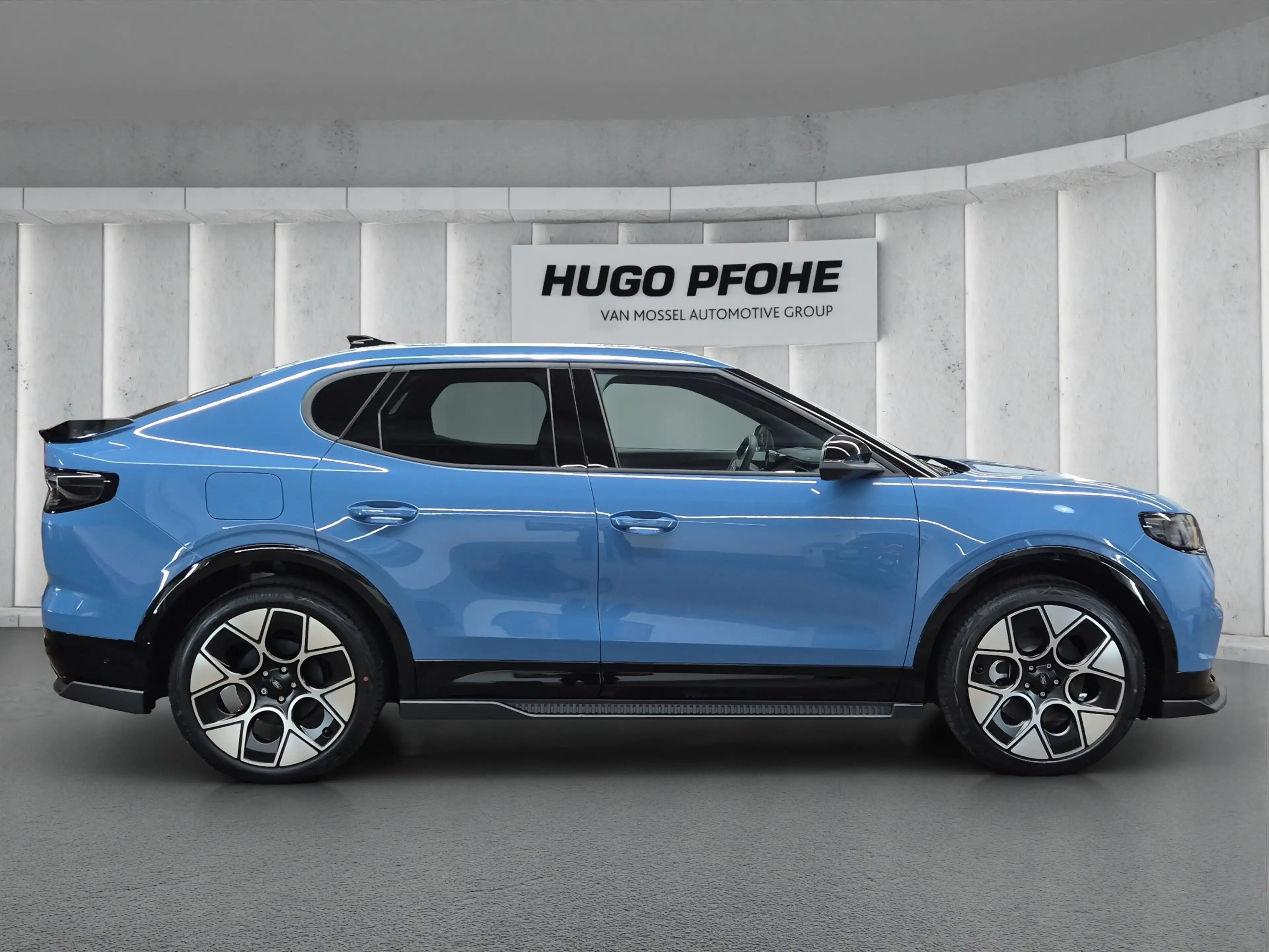 Ford Capri Collection Extended Range 79kWh RWD Sports Utility — photo 6