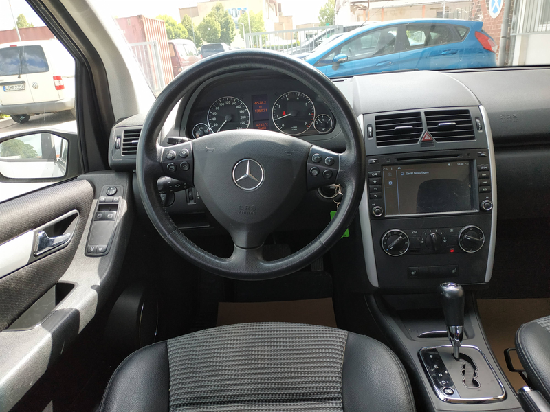 Mercedes-Benz A 150 A 150/ Automatik/ TÜV NEU/ Rückfahrkamera/Sitzheizung — photo 14