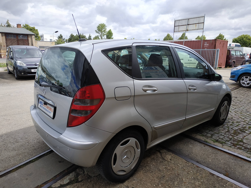 Mercedes-Benz A 150 A 150/ Automatik/ TÜV NEU/ Rückfahrkamera/Sitzheizung — photo 4