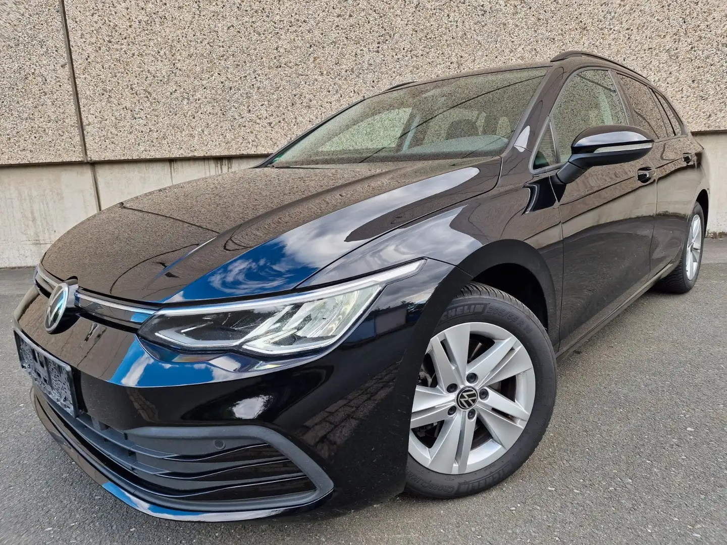 Volkswagen Golf 2.0 TDI Variant/NAVI/LED/PDC/SPH/LFH/SHZ+++ Schwarz - 1