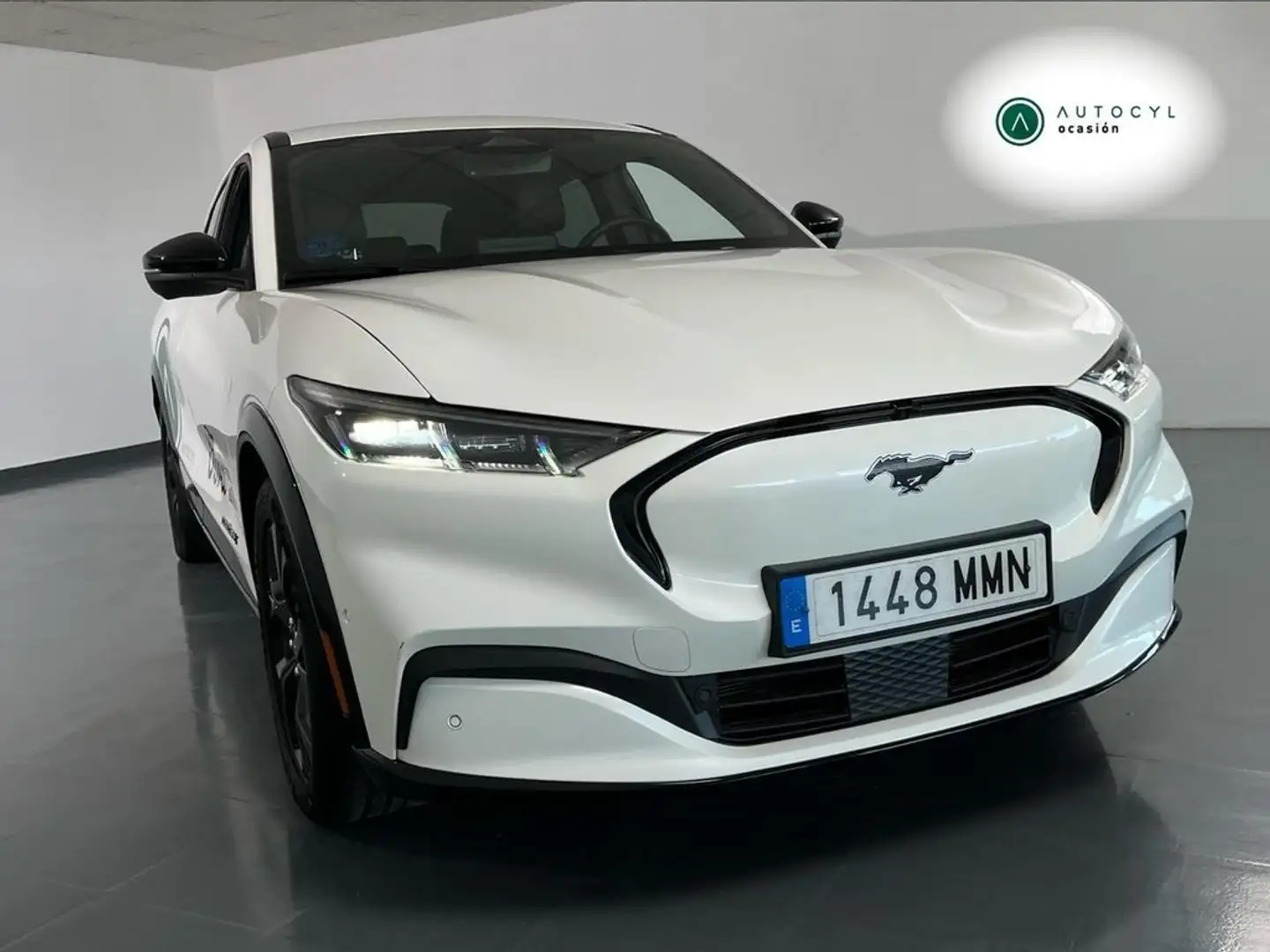 Ford Mustang Mach-E Premium RWD Rango Extendido 216kW Blanco - 1
