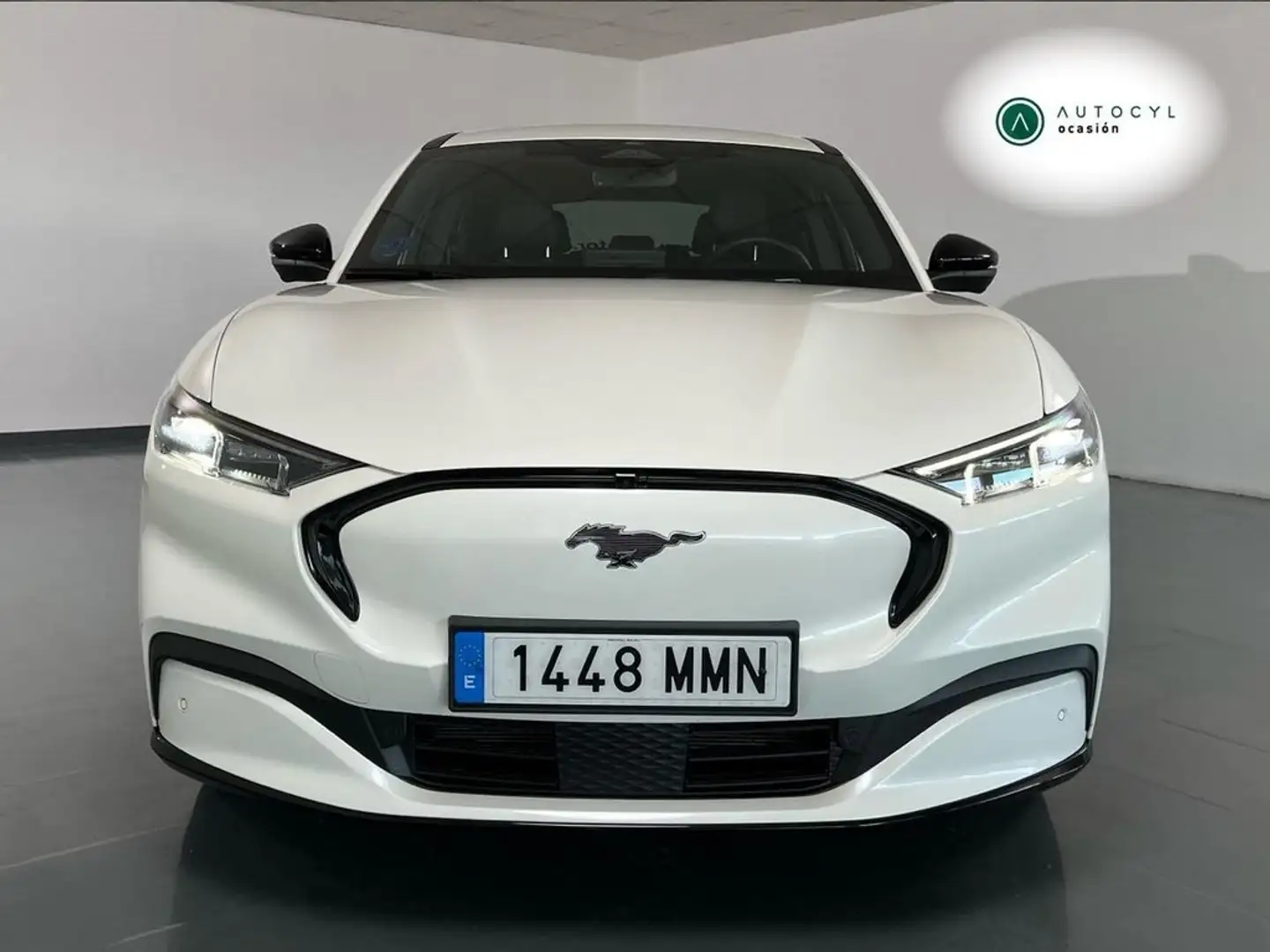 Ford Mustang Mach-E Premium RWD Rango Extendido 216kW Blanco - 2