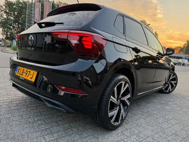 Volkswagen Polo view 6
