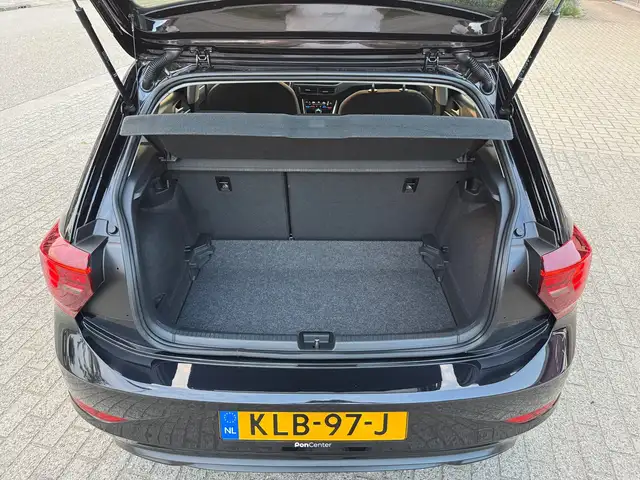 Volkswagen Polo view 19