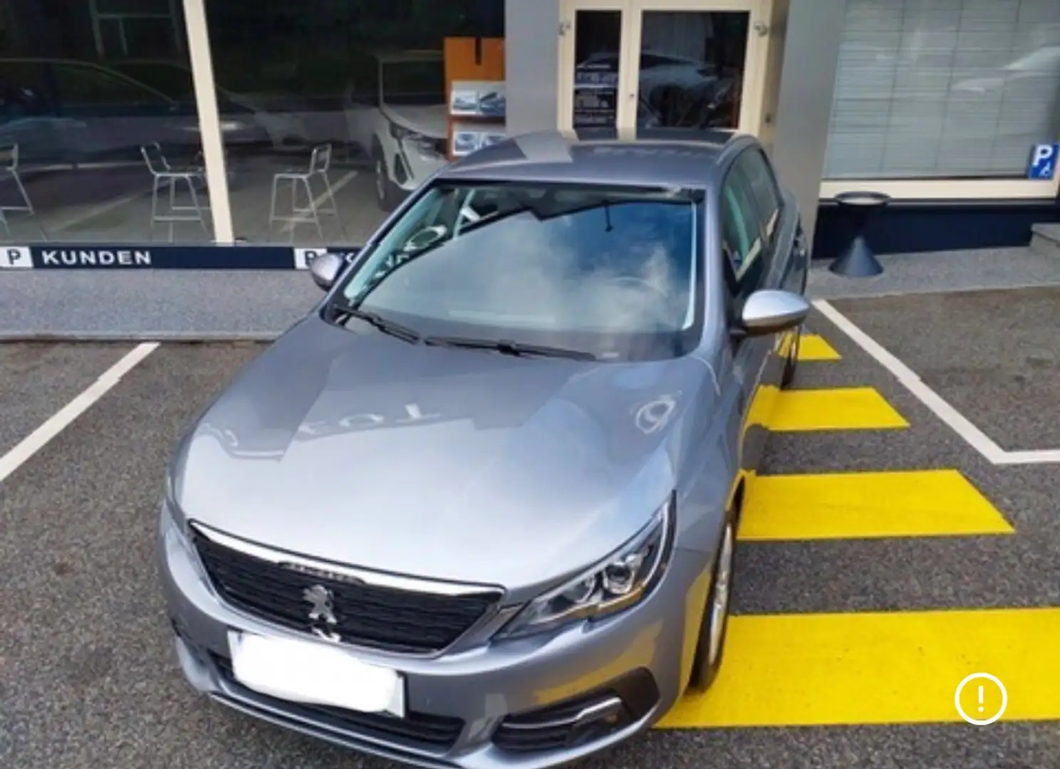 Peugeot 308 308 1,6 BlueHDI 100 Active S Grau - 2