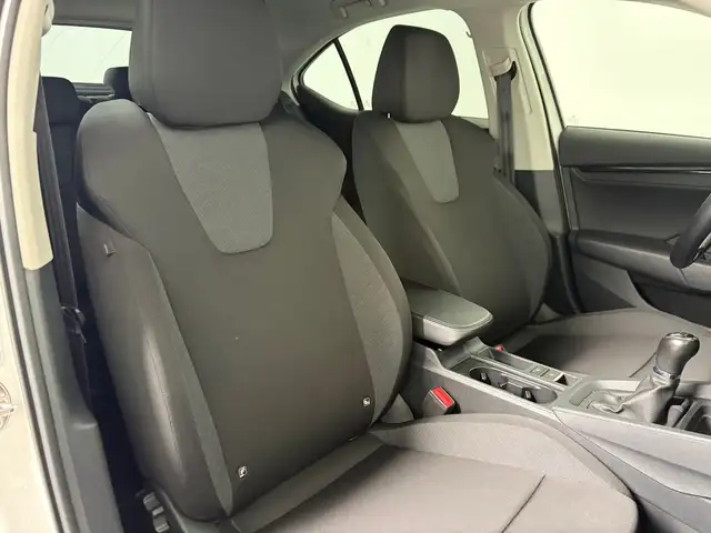 Skoda Octavia view 5