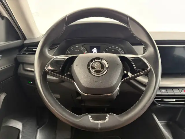 Skoda Octavia view 10