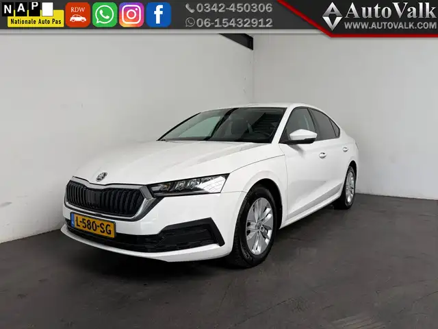 Skoda Octavia main image