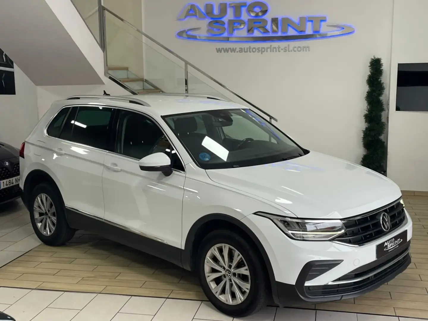 Volkswagen Tiguan 1.4 eHibrid Life 180kW Blanco - 2