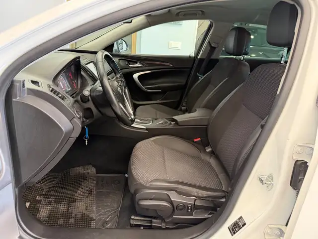 Opel Insignia view 7