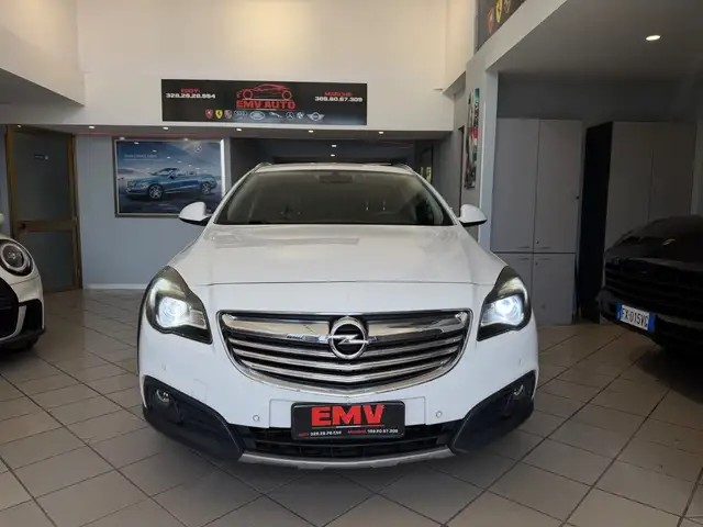 Opel Insignia view 2