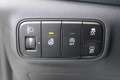Hyundai i20 1.0 T-GDI Premium AUTOMAAT / Climate Control / Nav Grijs - thumbnail 32