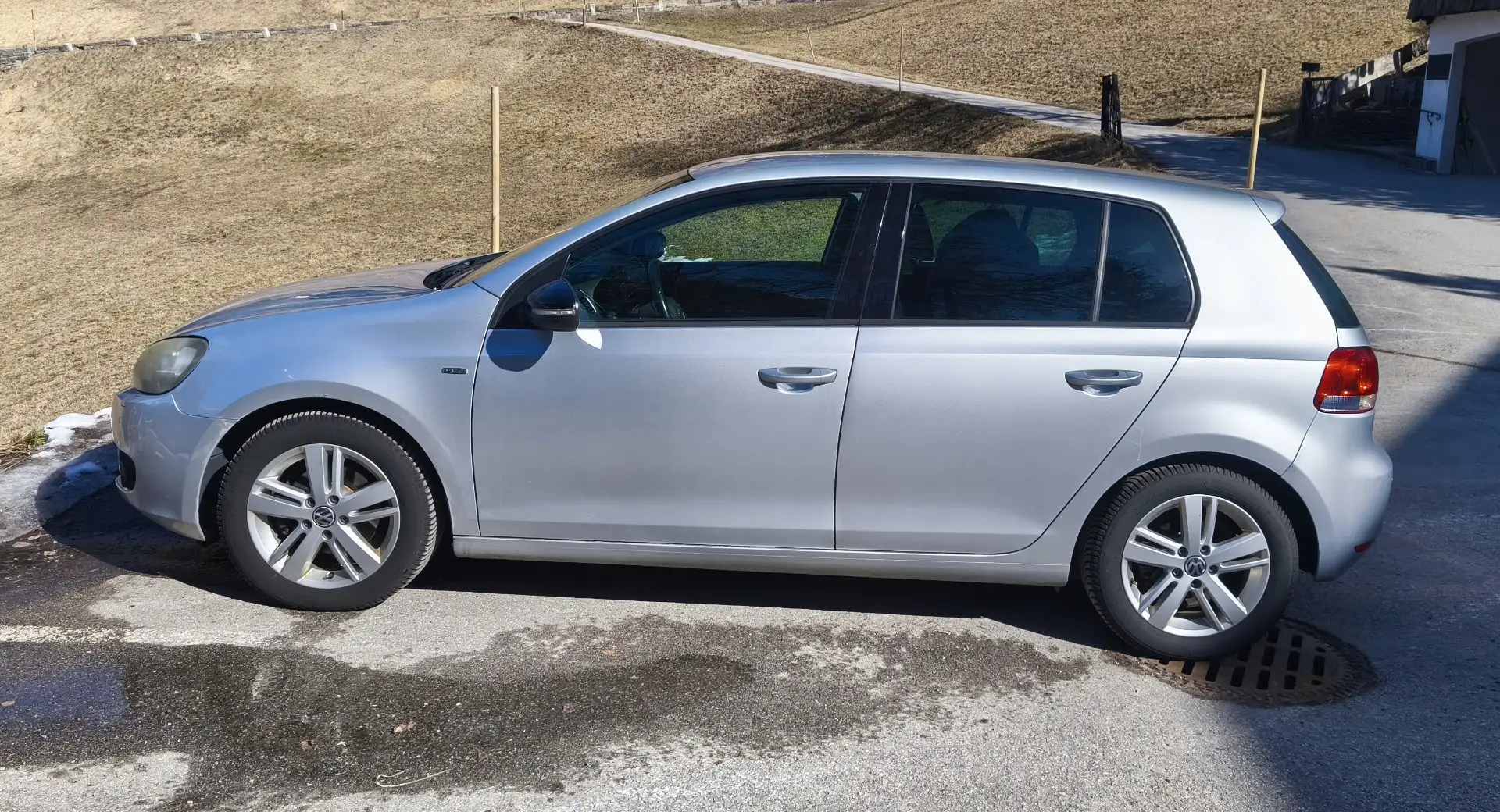 Volkswagen Golf 1.6 TDI DPF BlueMotion Technology MATCH - 1