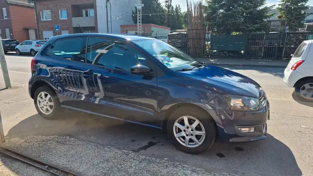 Volkswagen Polo view 5
