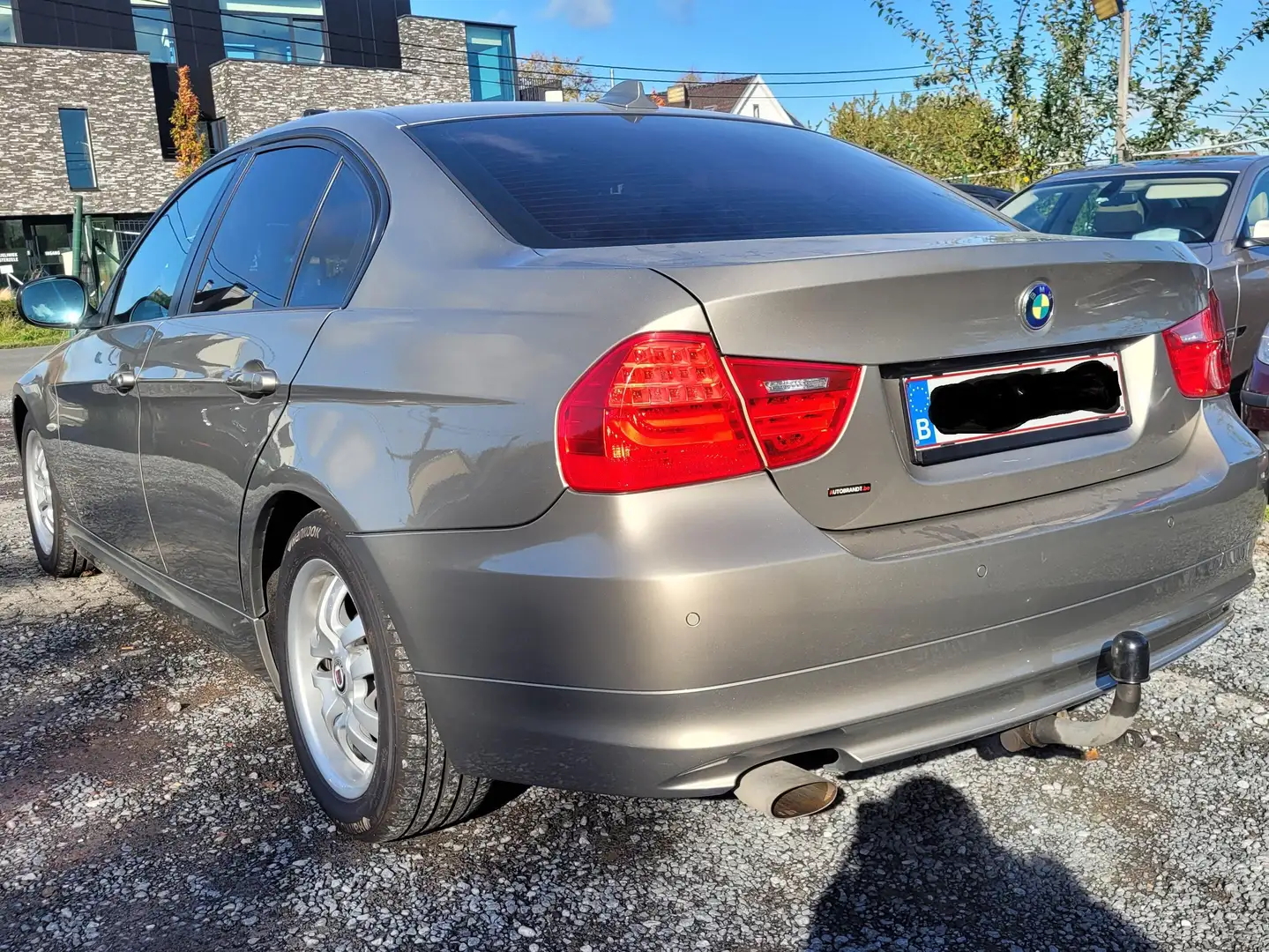 BMW 318 i AUTOMAAT wordt GEKEURD AIRCO TREKHAAK PDC 2009 Gris - 2