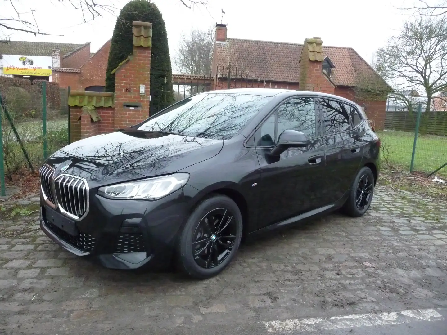 BMW 218 Active Tourer 218iA   VERKOCHT // VENDU Zwart - 2