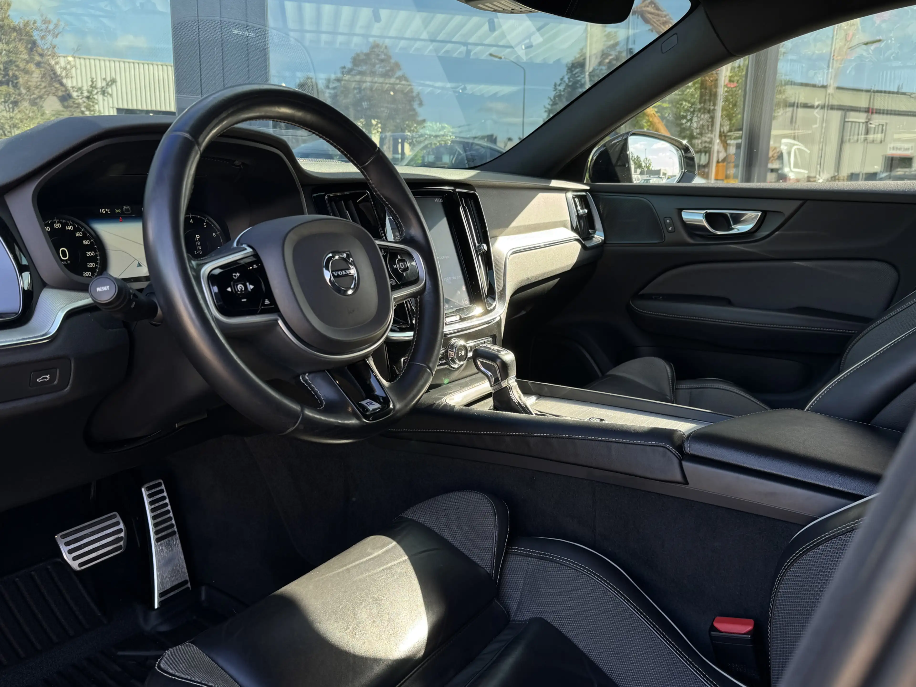 Volvo S60 2.0 T5 R-Design Aut Harman/Kardon | Wegdr.Trekhaak — photo 2