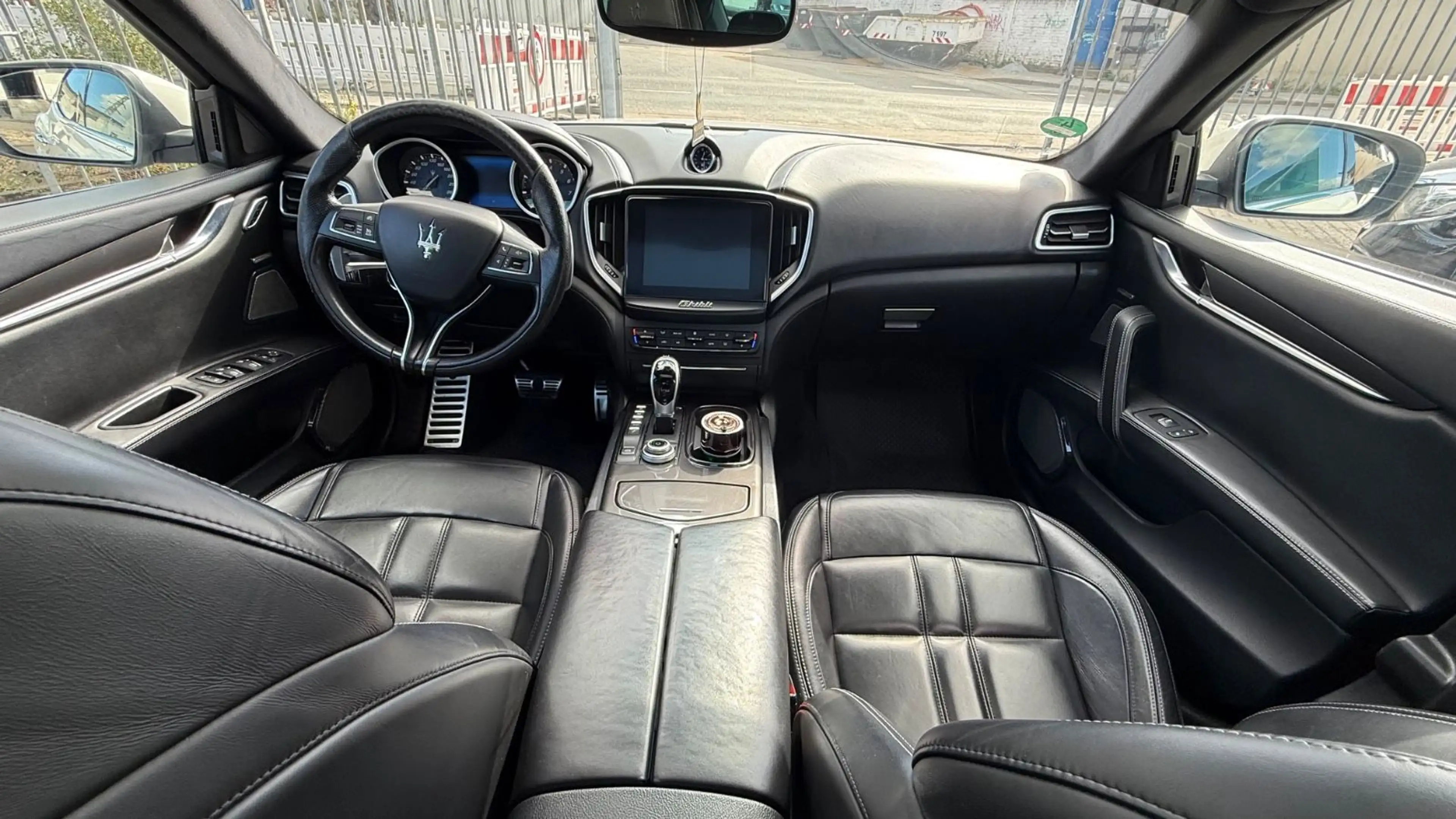 Maserati Ghibli S Q4 Facelift — photo 8