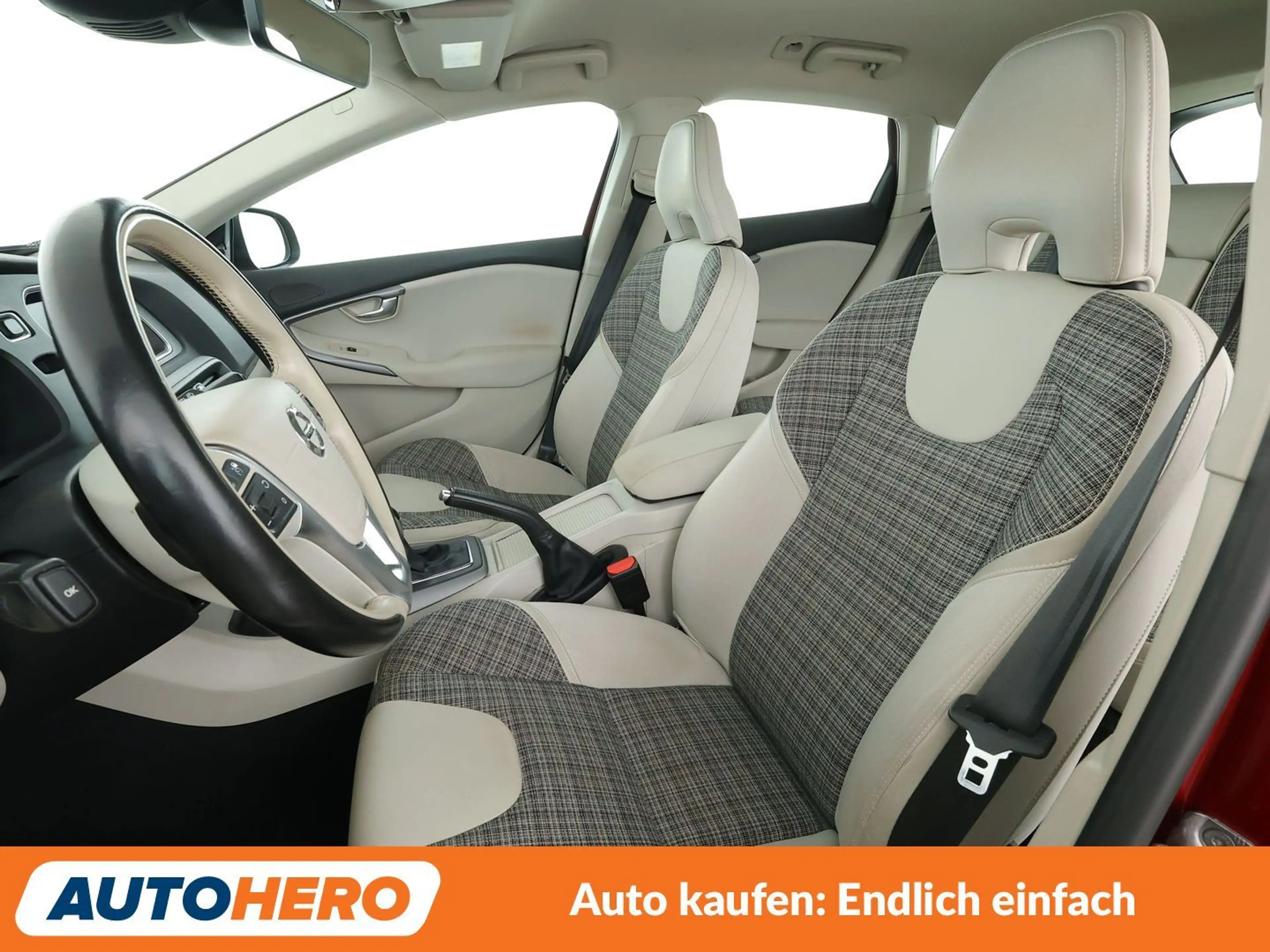 Volvo V40 Cross Country 2.0 D3 Momentum Aut.*NAVI*LED*ACC*CAM*PDC*SHZ*ALU* — photo 10