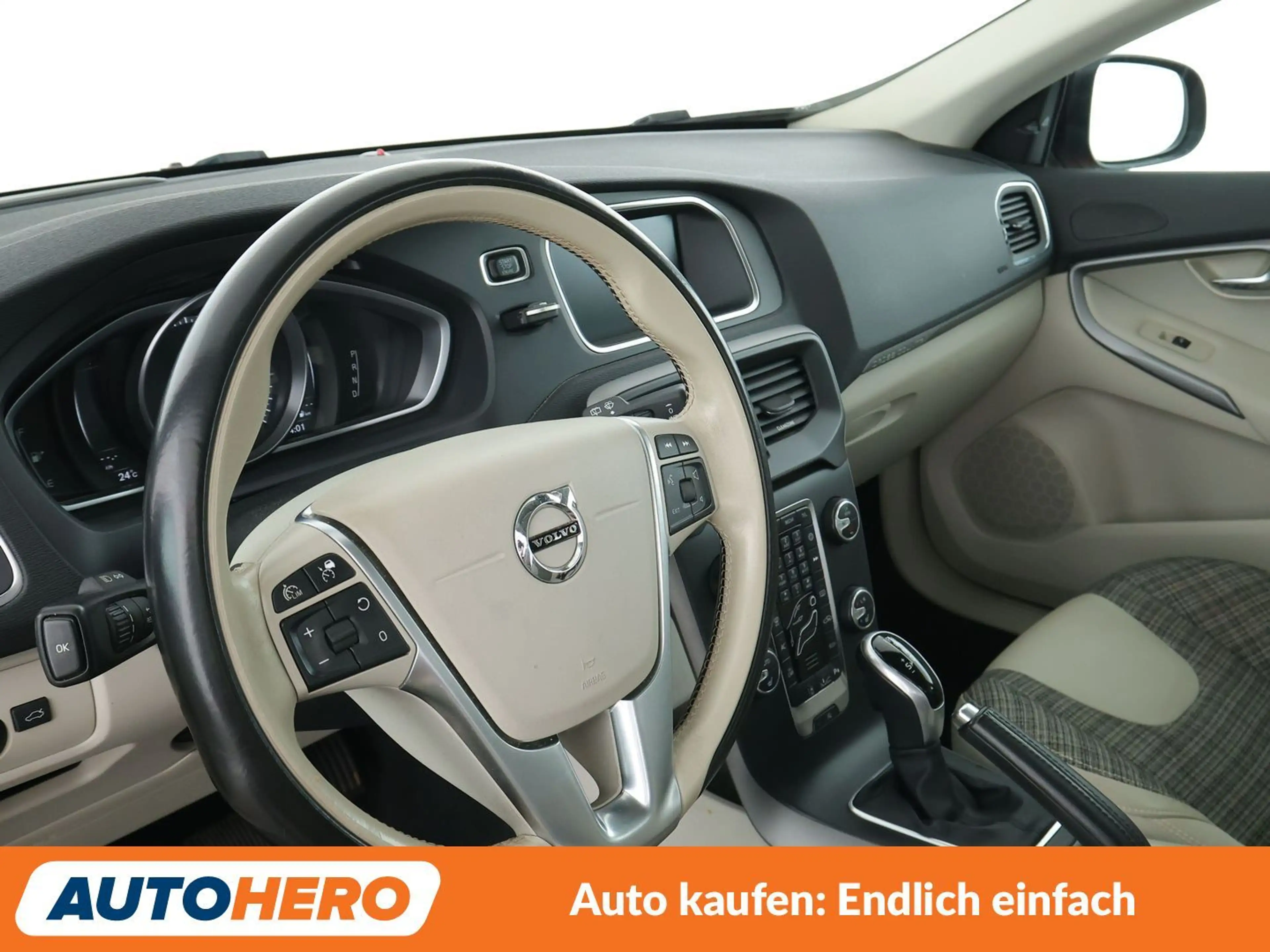 Volvo V40 Cross Country 2.0 D3 Momentum Aut.*NAVI*LED*ACC*CAM*PDC*SHZ*ALU* — photo 11