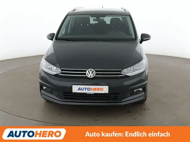Volkswagen Touran view 9