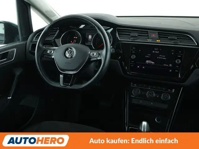 Volkswagen Touran view 13
