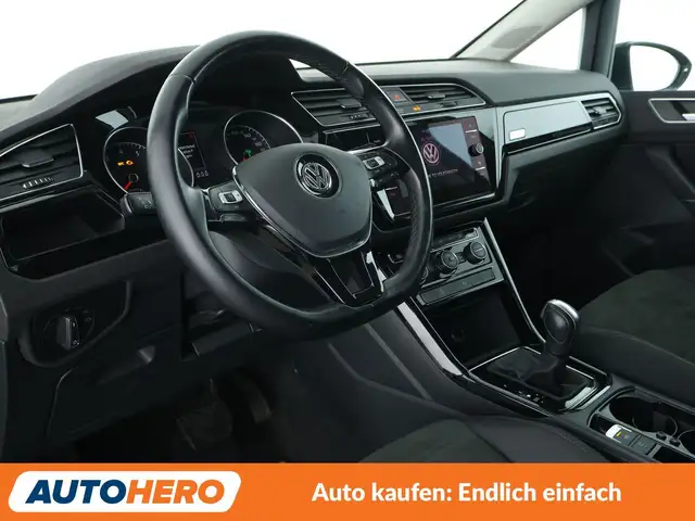 Volkswagen Touran view 11